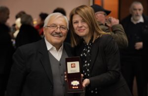 Лукаревска со емотивна објава му го честиташе Орденот за заслуги на нејзиниот татко Ѓокица Лукаревски