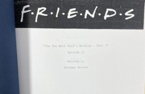 Оригиналните сценарија од две епизоди на „Пријатели“ излегуваат на аукција