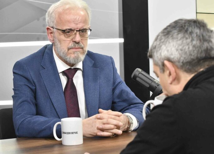 talat sloboden pecat