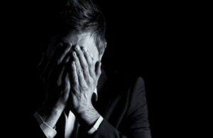 Младите Британци сè повеќе страдаат од проблеми со психичкото здравје што им пречи да најдат работа