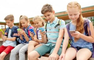 УНИЦЕФ: Една третина од децата и младите во Македонија доживеале булинг преку интернет