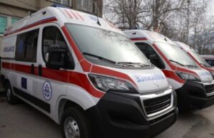 ЕУ ѝ донираше на скопската Итна помош седум амбулантни возила