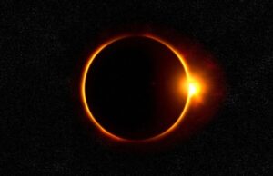 Целосно затемнување на Сонцето над Северна Америка на 8 април