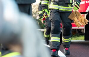 (ВИДЕО) Пожар кај Нови Сад: Во гаснењето вклучени 7 противпожарни возила