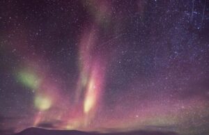 Поларната светлина го маѓепса светот, а се појави и над Балканот