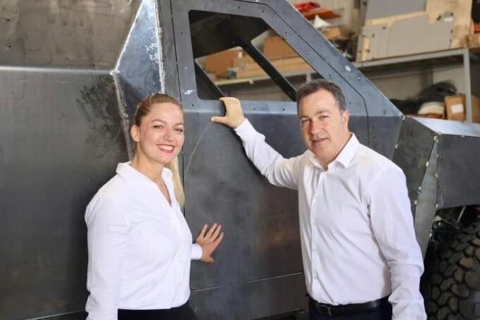 oklopno vozilo Albanija