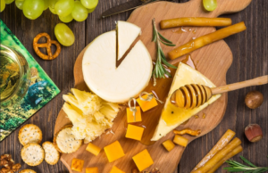 (ВИДЕО) Во Париз отворен првиот француски музеј за сирење