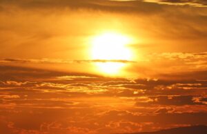 Што е „топлинска купола“ под која се „пржиме“ и како се создава овој феномен?