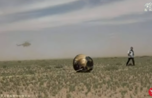 (ВИДЕО) Кинеската сонда се врати на Земјата со првите примероци собрани на темната страна на Месечината