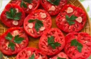 Истражувањата покажуваат дека ликопенот, присутен во доматите, може да го спречи развојот на клетките на ракот