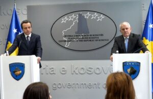 Курти инсистира мостот на реката Ибар да се отвори, освен за пешаци, како што е моментно, и за сообраќај на возила