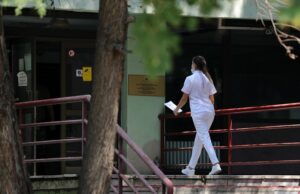 Две лица заразени со ковид-19 починале минатата недела