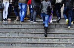 Самоубиството е трета водечка причина за смрт кај лица на возраст од 15 до 29 години