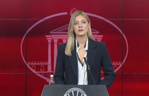 Митева: 250 евра ваучер за таблети за сите студенти и финансиска помош до 30.000 евра за бизнис