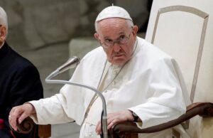 Многу луѓе во Рим гладуваат, а се фрлаат тони храна, вели папата Франциско