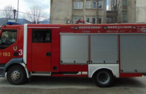 Се запали куќа во Битола, на терен се пожарникари