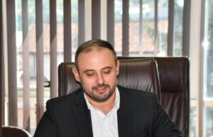 ЗЕЛС им донираше возила на општините Зрновци и Центар Жупа