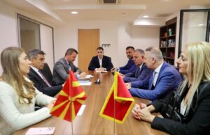 Првиот вицепремиер Изет Меџити се сретна со министерот за човекови и малцински права на Црна Гора, Фатмир Ѓека