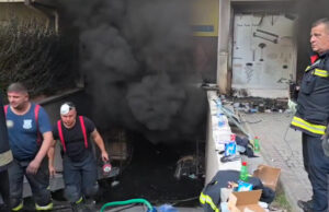 ЦУК: Гасењето на пожарот во скопски Чаир се одвива отежнато, се вклучува и специјално противпожарно возило на Армијата