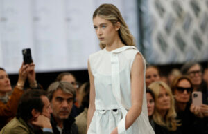 16-годишната ќерка на Никол Кидман дебитираше на ревија на познат бренд во Париз