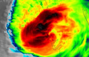 (Видео) Сателитот го сними моментот кога ураганот го погоди брегот на Флорида