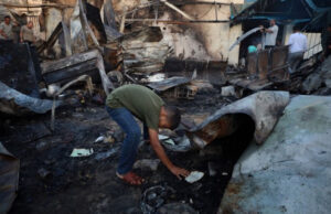 (Видео) Жесток израелски напад на дворот на болницата во Газа, најмалку четворица мртви