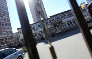 Малолетници во Сараево упатувале закани за бомби до училиштата, тројца уапсени