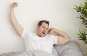 Студија открива зошто зевањето е „заразно“