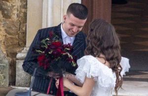 Се ожени Бејби Лазања