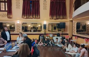 Започнаа читачките проби на претставата „Бог на колежот“