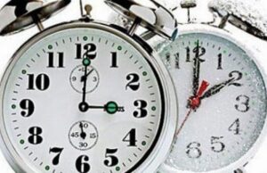 Стрелките на часовникот ноќеска се враќаат еден час назад