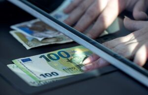 „До 30 илјади евра грант за бизнис и 250 евра ваучер за електронски уред за сите студенти“, велат од ВМРО-ДПМНЕ