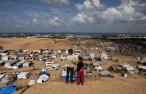 Помошта пристигна во северниот дел на Газа за прв пат по две недели