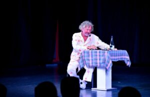 Аплаузи и овации за познатиот актер и комичар Драган Маринковиќ – Маца во Крива Паланка