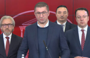 Кога ќе се констатира грешка, се презема одговорност, тоа е доблесно, рече Мицкоски за оставките на членовите во Комисијата за помилување