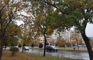 Променливо облачно со повремени локални врнежи од дожд