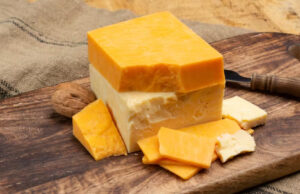 Уапсен маж поради кражба на сирење од 360.000 евра, лажно се претставувал како дистрибутер и барал 22 тони