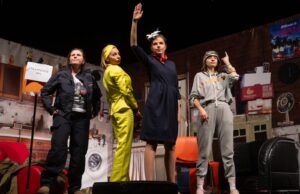 Премиера на комедијата „Жени во црвено“ во Македонија