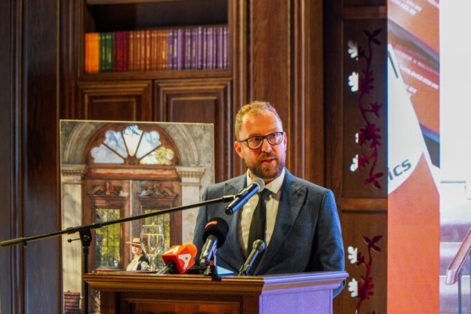 ljutkov-konferencija-1