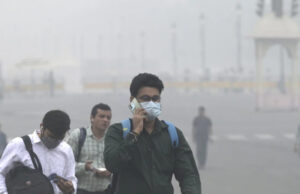 Индексот на квалитетот на воздухот во Индија надмина 1.000, смог и магла во главниот град