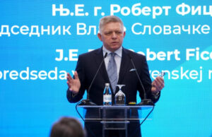 Роберт Фицо му честиташе на Трамп за победата, разговараа за војната во Украина