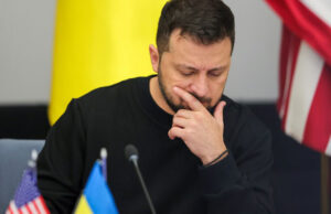 Зеленски потпиша закони за продолжување на воената состојба и мобилизација