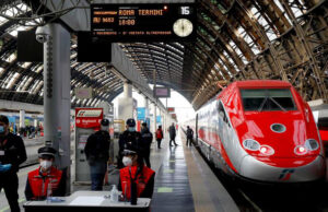 Патник без билет нападнал кондуктер на воз во Италија