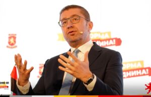 Мицкоски: Преговараме со инвеститори на поедноставен начин да го донесат гасот во државата за најевтино централно затоплување