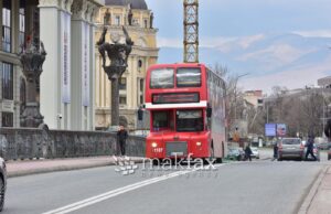 Град Скопје ја поздрави владината одлука за позајмување на нафта, но потсети и на долгот