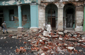 (Фото+видео) Разорен земјотрес со јачина од 6,8 степени ја потресе Куба по неколку урагани и долги прекини на струја