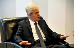 Ахмети за Денот на албанската азбука: Мора да го браниме албанскиот јазик