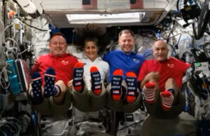 Гласаа и астронаутите на НАСА од Вселената