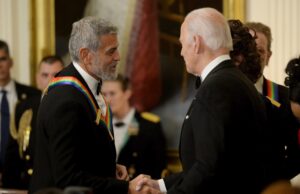 По победата на Трамп, многумина го напаѓаат Џорџ Клуни: „Ти си крив“