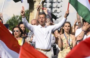 (Видео) Објавени снимки од противникот на Орбан: „Лажни се, и платиле на мојата поранешна“